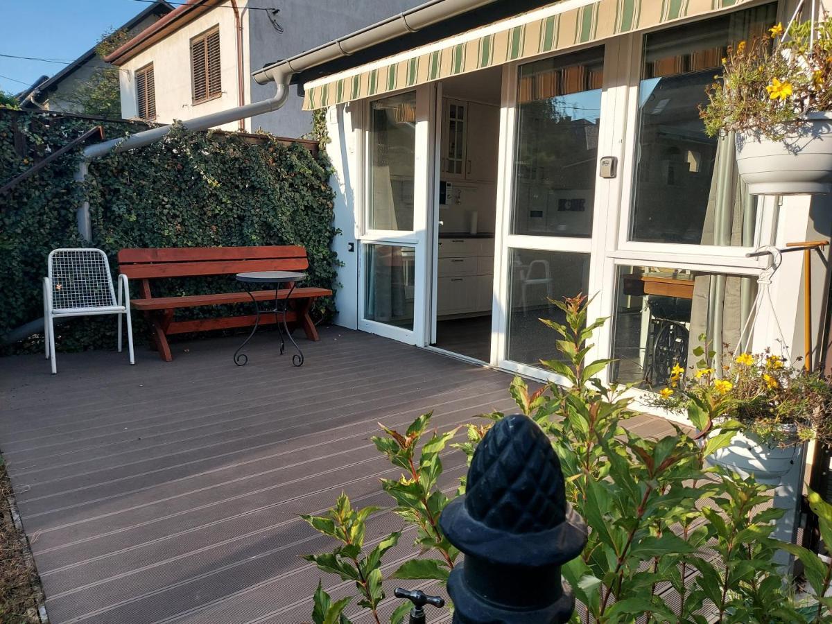 2+2Szemelyes Apartman Kerttel Appartement Székesfehérvár Buitenkant foto