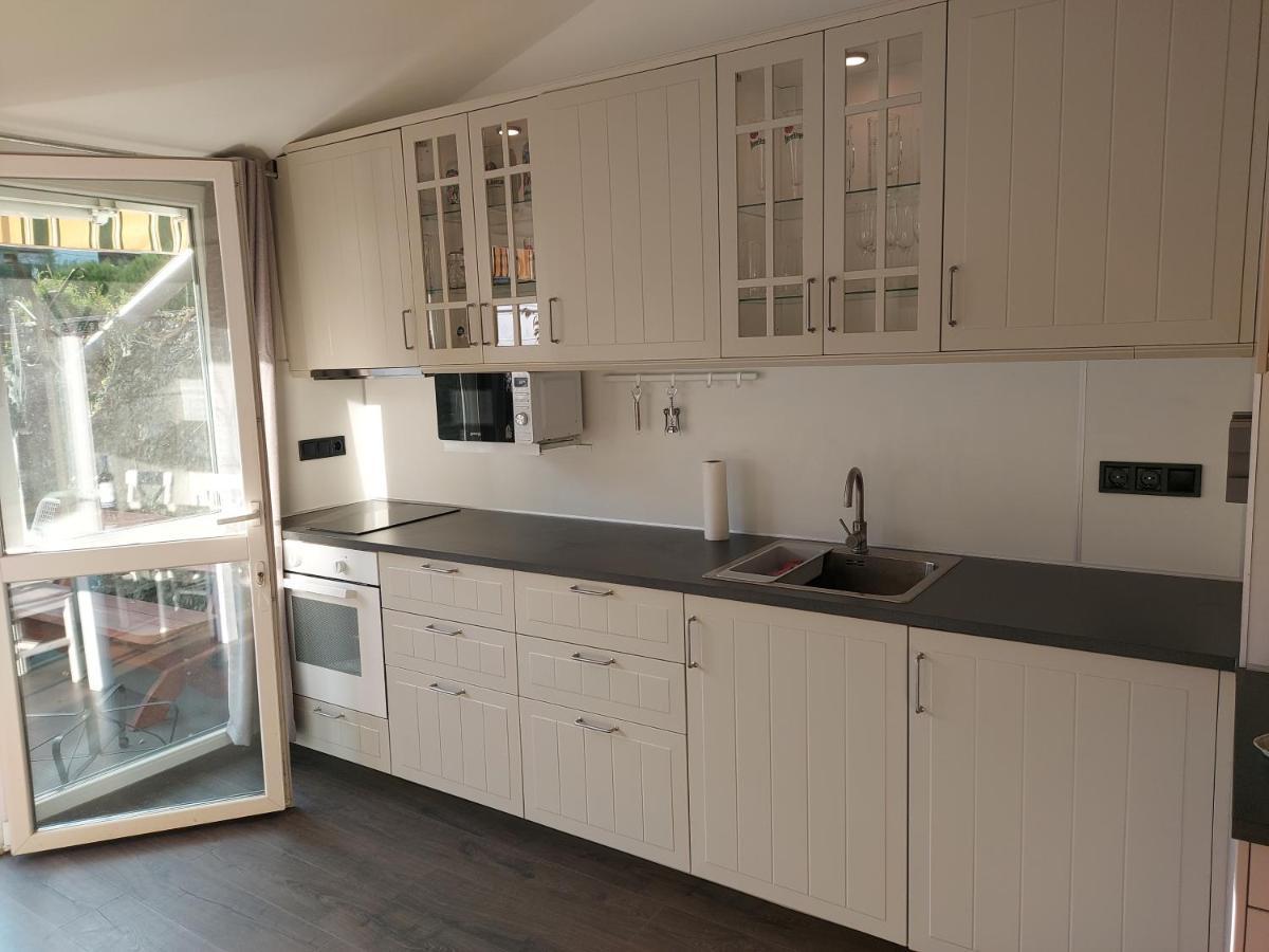 2+2Szemelyes Apartman Kerttel Appartement Székesfehérvár Buitenkant foto